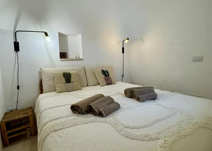 Trulli Dell Uliveto - 2 Bedrooms - Private Pool Tatil Evi Castellana Grotte