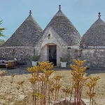 בית נופש Trulli Dell Uliveto - 2 Bedrooms - Private Pool קסטלאנה גרוטה